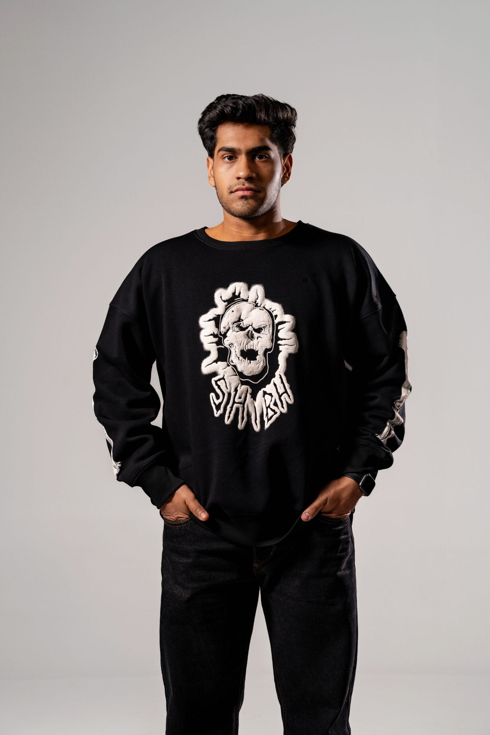 Burning Skull - Oversized Unisex Sweatshirt - Black