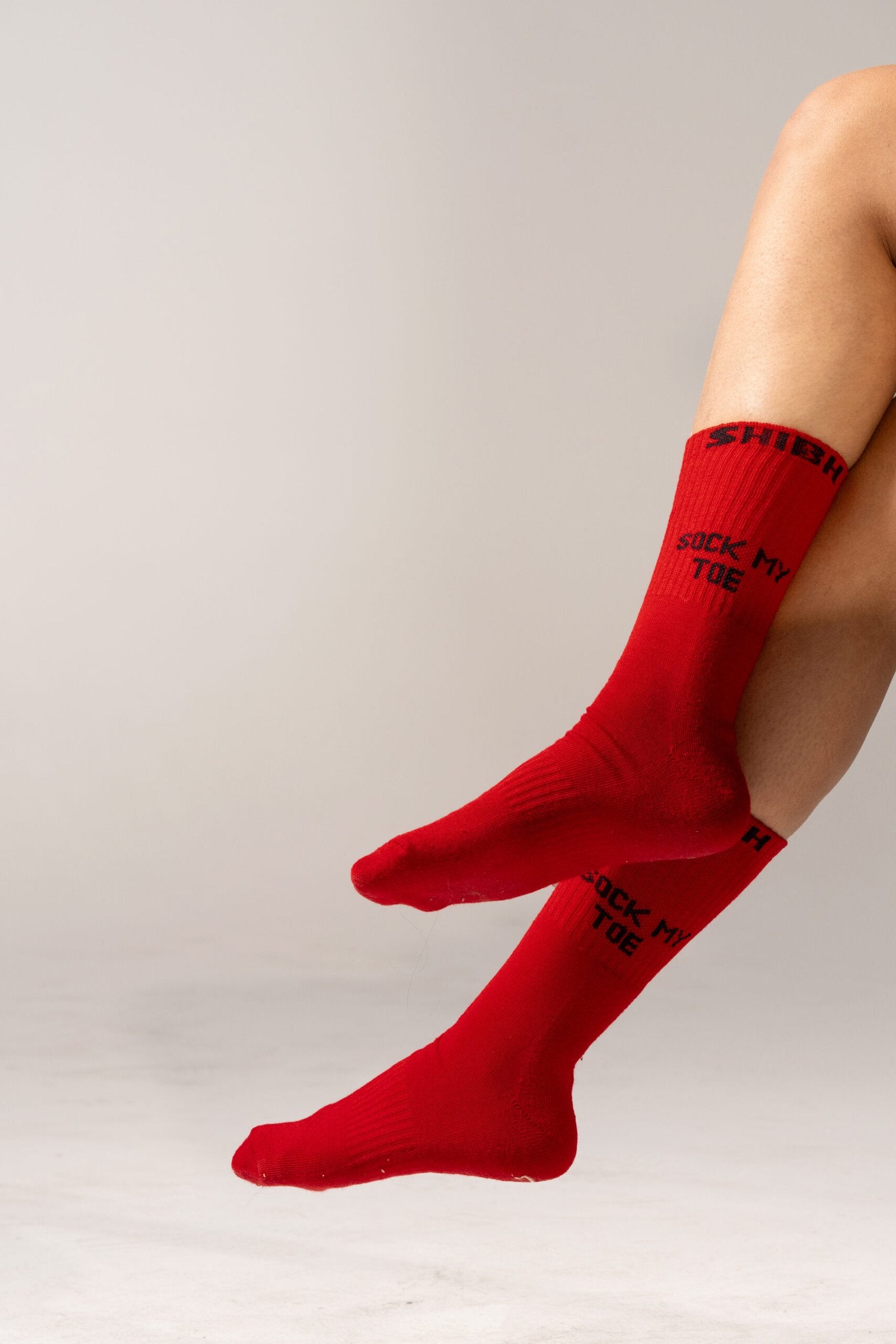"SOCK MY TOE" Knitted Socks in Red - Unisex