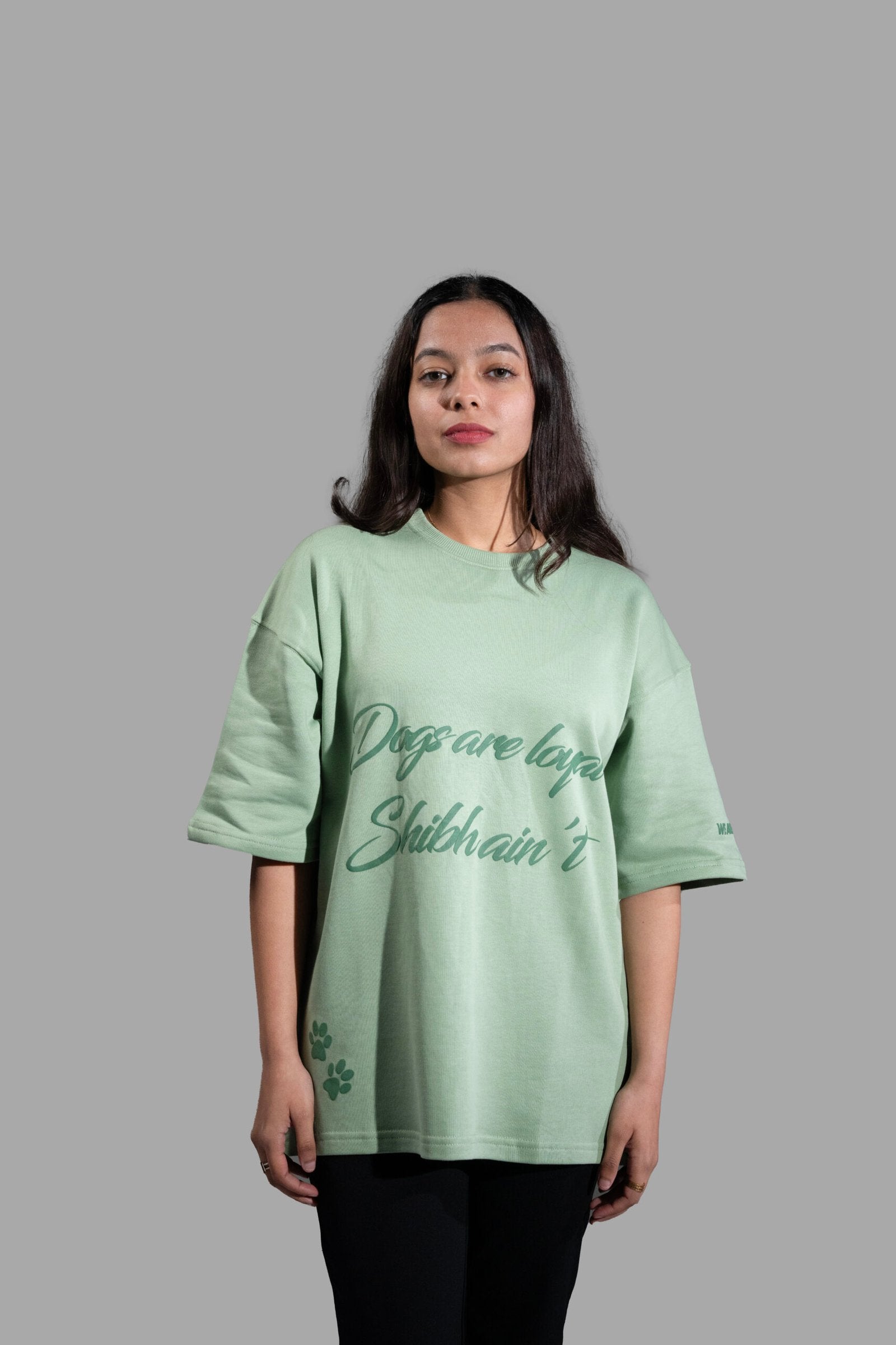 SHIBH Ain't Loyal - Printed Oversized T-shirt in Emerald Green