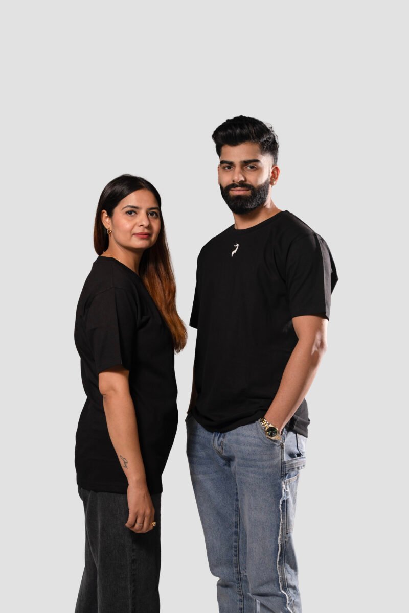 SHIBH Classic Fit T-shirt - Black - Image 5